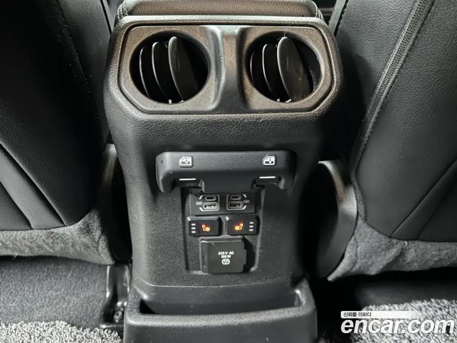 Jeep Wrangler 2020 2.0 автомат (гидро), фото 15 Jeep Wrangler 2020 2.0 автомат (гидро), фото 15