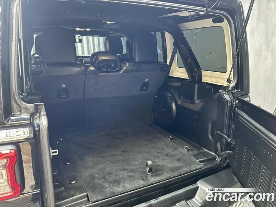 Jeep Wrangler 2020 2.0 автомат (гидро), фото 18 Jeep Wrangler 2020 2.0 автомат (гидро), фото 18