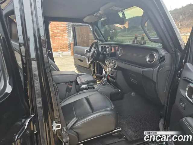 Jeep Wrangler 2022 2.0 автомат (гидро), миниатюра 6 Jeep Wrangler 2022 2.0 автомат (гидро), миниатюра 6