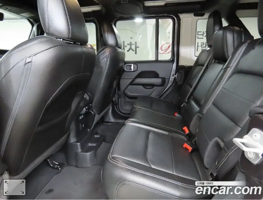 Jeep Wrangler 2022 2.0 автомат (гидро), фото 11 Jeep Wrangler 2022 2.0 автомат (гидро), фото 11
