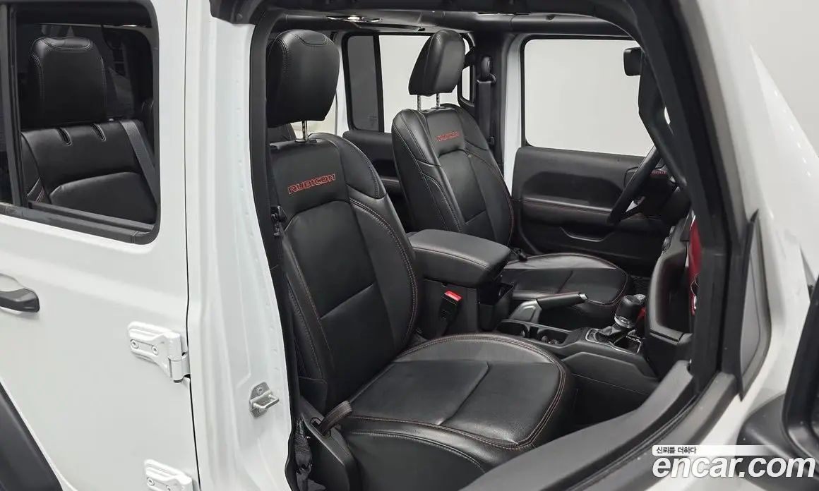 Jeep Wrangler 2022 2.0 автомат (гидро), фото 10 Jeep Wrangler 2022 2.0 автомат (гидро), фото 10