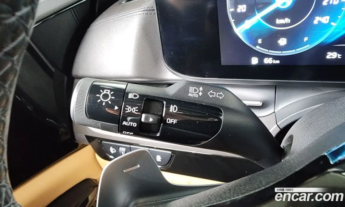 Kia Carnival 2022 3.5 автомат (гидро), фото 35 Kia Carnival 2022 3.5 автомат (гидро), фото 35