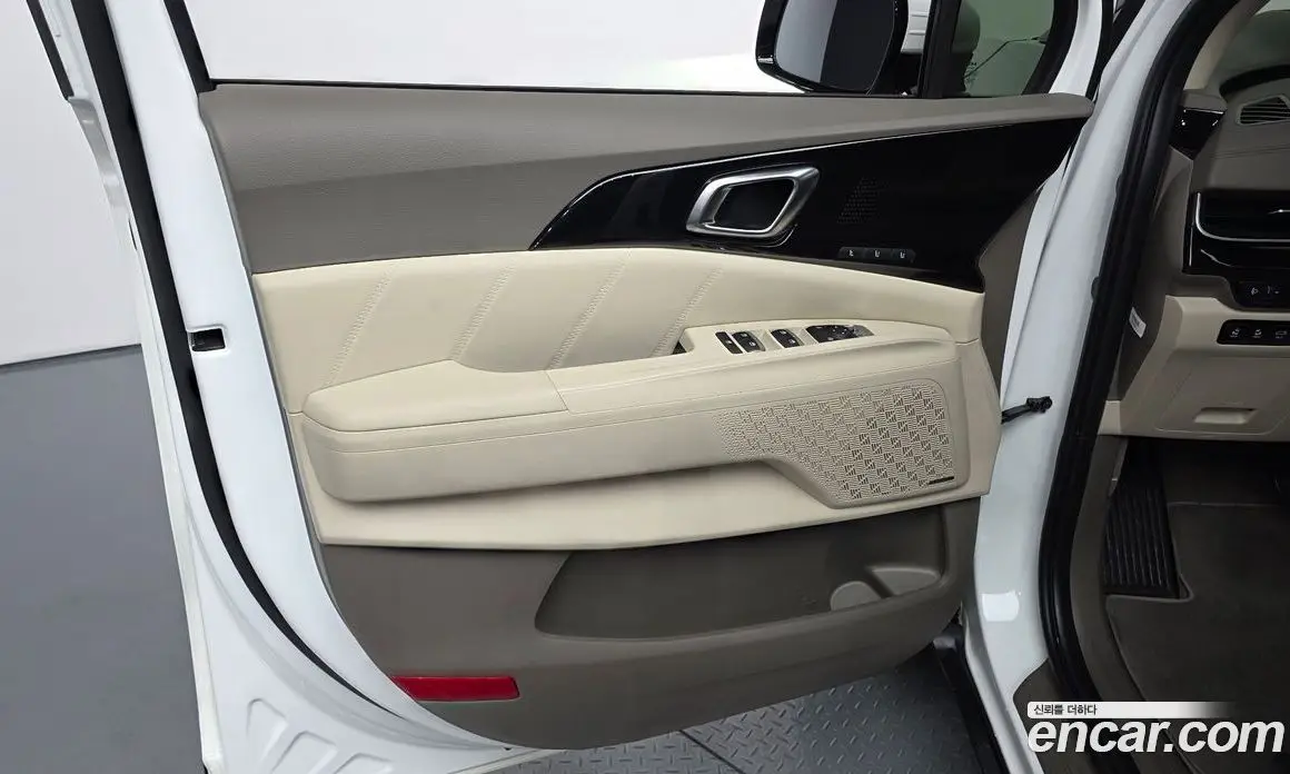 Kia Carnival 2023 3.5 автомат (гидро), фото 15 Kia Carnival 2023 3.5 автомат (гидро), фото 15