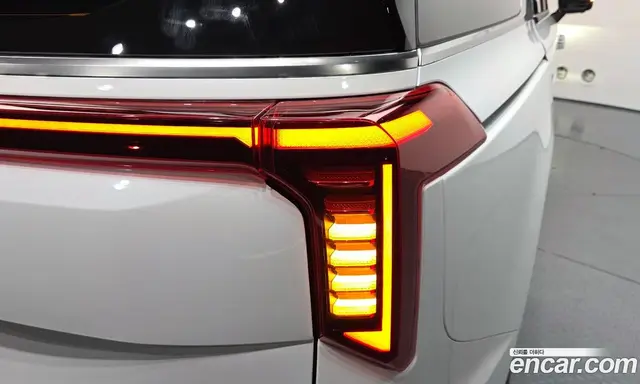 Kia Carnival 2023 3.5 автомат (гидро), миниатюра 9 Kia Carnival 2023 3.5 автомат (гидро), миниатюра 9