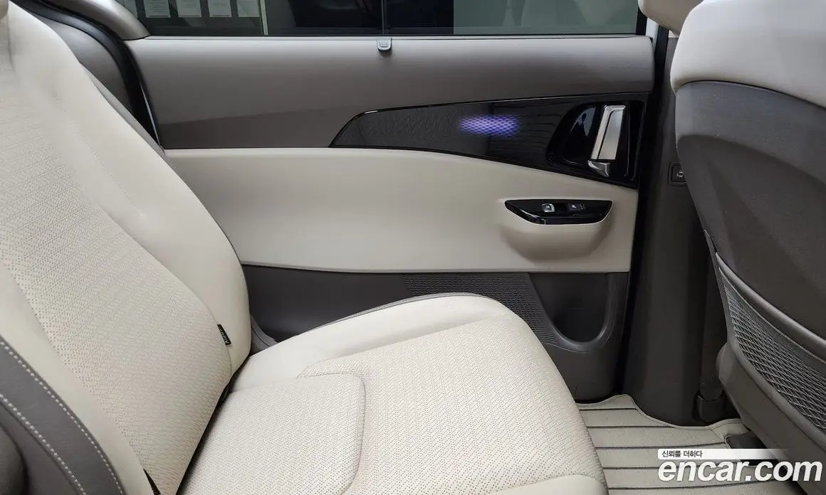 Kia Carnival 2023 3.5 автомат (гидро), фото 14 Kia Carnival 2023 3.5 автомат (гидро), фото 14