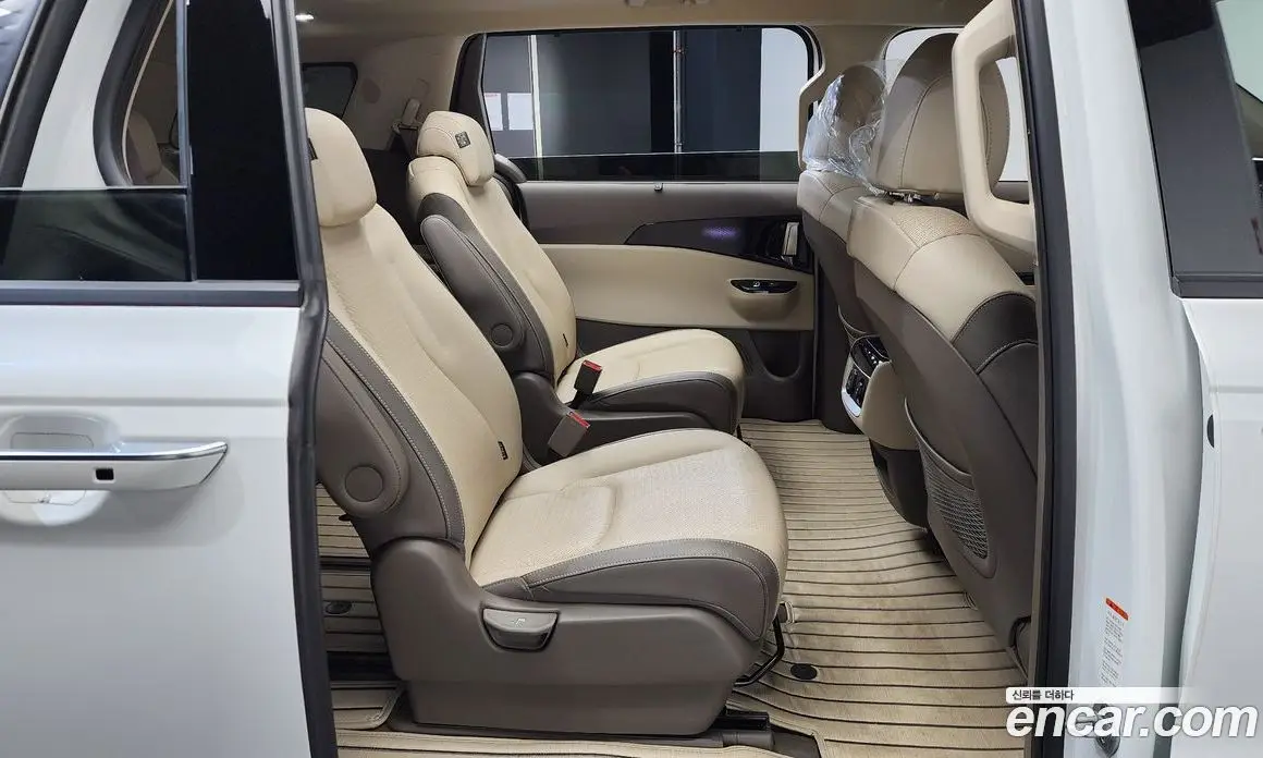 Kia Carnival 2023 3.5 автомат (гидро), фото 16 Kia Carnival 2023 3.5 автомат (гидро), фото 16