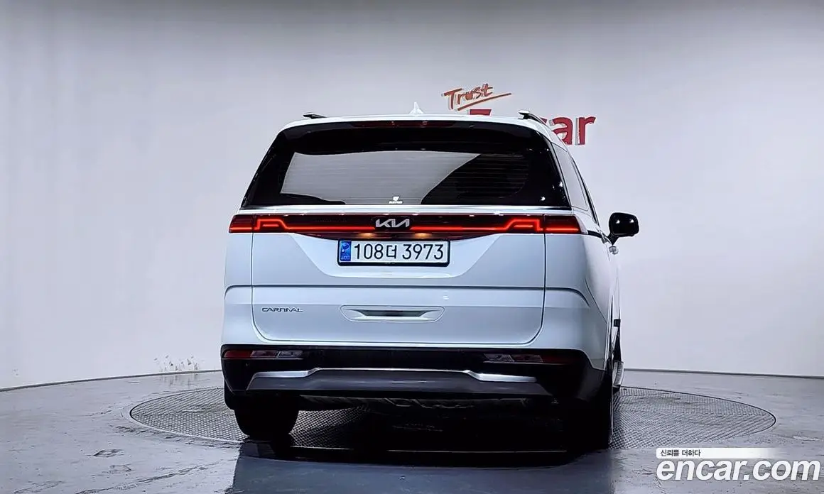 Kia Carnival 2023 3.5 автомат (гидро), фото 3 Kia Carnival 2023 3.5 автомат (гидро), фото 3