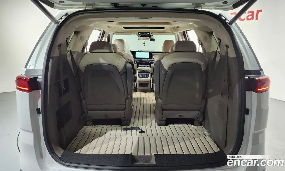 Kia Carnival 2023 3.5 автомат (гидро), фото 25 Kia Carnival 2023 3.5 автомат (гидро), фото 25