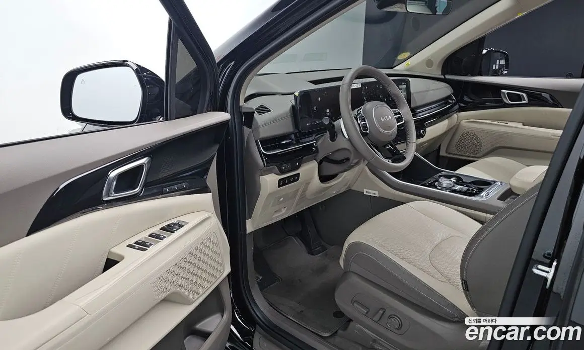 Kia Carnival 2024 1.6 автомат (гидро), фото 16 Kia Carnival 2024 1.6 автомат (гидро), фото 16