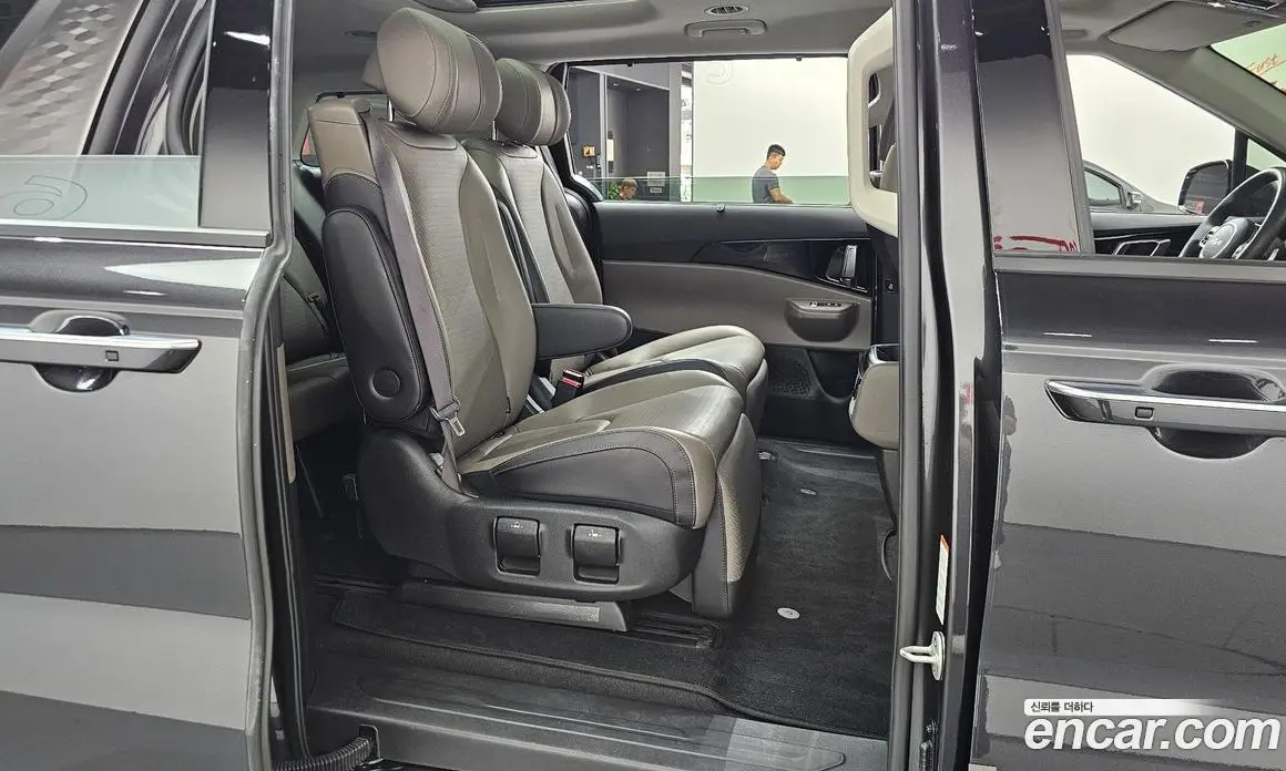 Kia Carnival 2024 3.5 автомат (гидро), фото 17 Kia Carnival 2024 3.5 автомат (гидро), фото 17