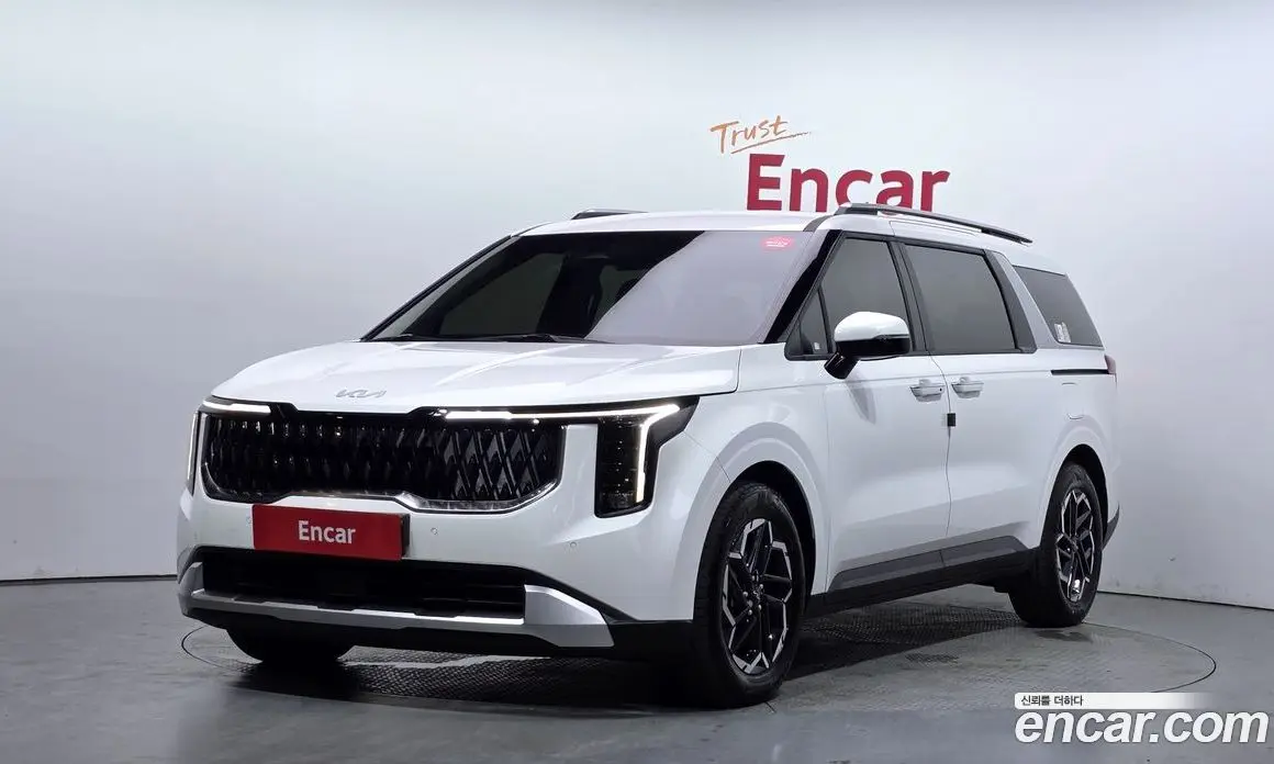 Kia Carnival 2024 2.2 автомат (гидро), фото 1 Kia Carnival 2024 2.2 автомат (гидро), фото 1