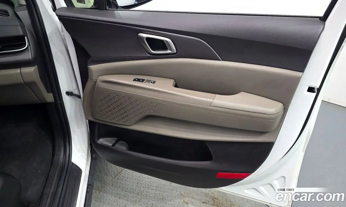 Kia Carnival 2024 2.2 автомат (гидро), фото 15 Kia Carnival 2024 2.2 автомат (гидро), фото 15