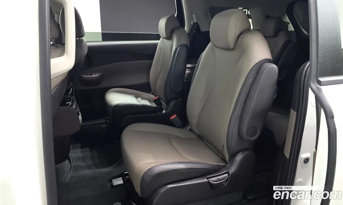 Kia Carnival 2024 2.2 автомат (гидро), фото 18 Kia Carnival 2024 2.2 автомат (гидро), фото 18