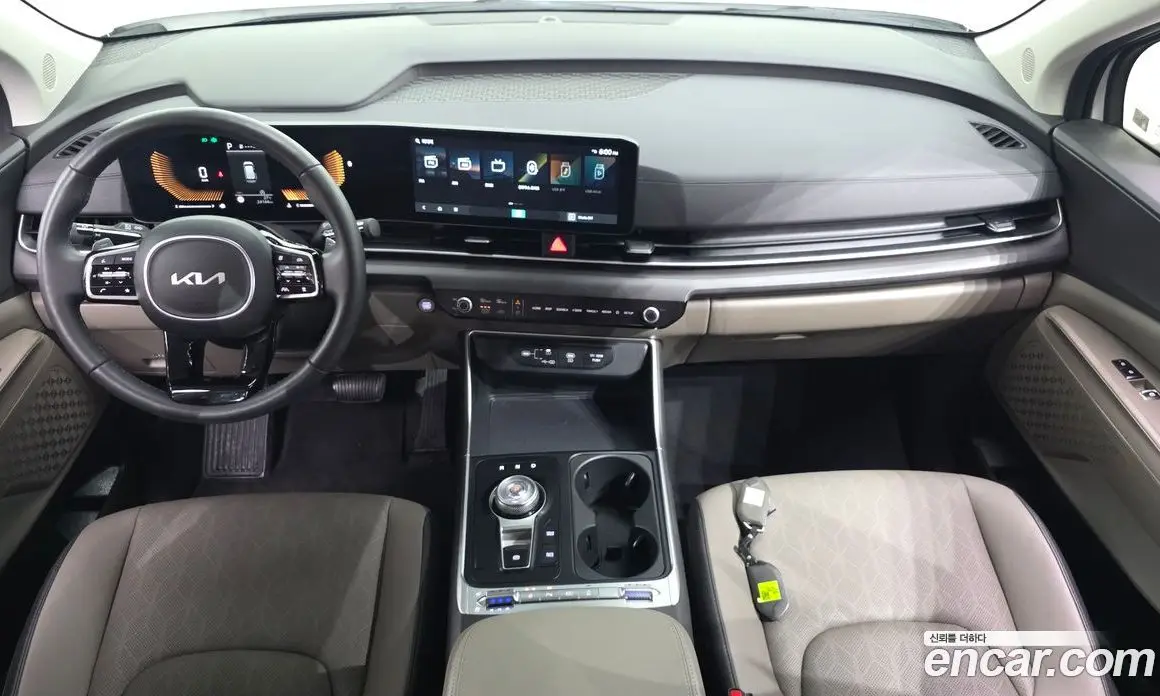 Kia Carnival 2024 2.2 автомат (гидро), фото 10 Kia Carnival 2024 2.2 автомат (гидро), фото 10