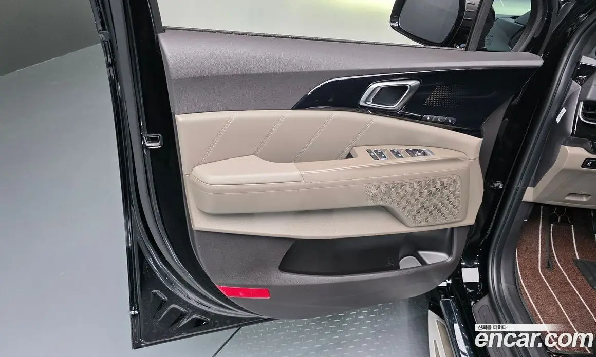 Kia Carnival 2025 1.6 автомат (гидро), фото 14 Kia Carnival 2025 1.6 автомат (гидро), фото 14