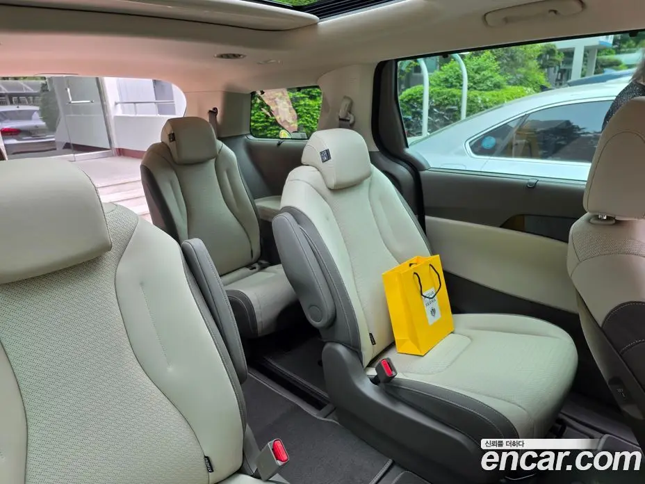 Kia Carnival 2026 1.6 автомат (гидро), фото 10 Kia Carnival 2026 1.6 автомат (гидро), фото 10