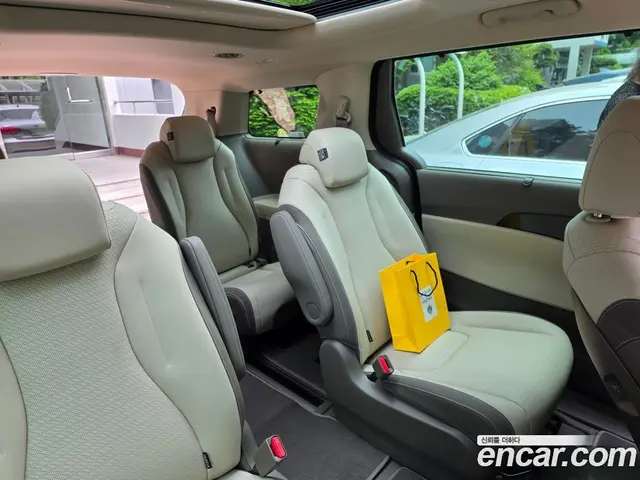 Kia Carnival 2026 1.6 автомат (гидро), миниатюра 10 Kia Carnival 2026 1.6 автомат (гидро), миниатюра 10