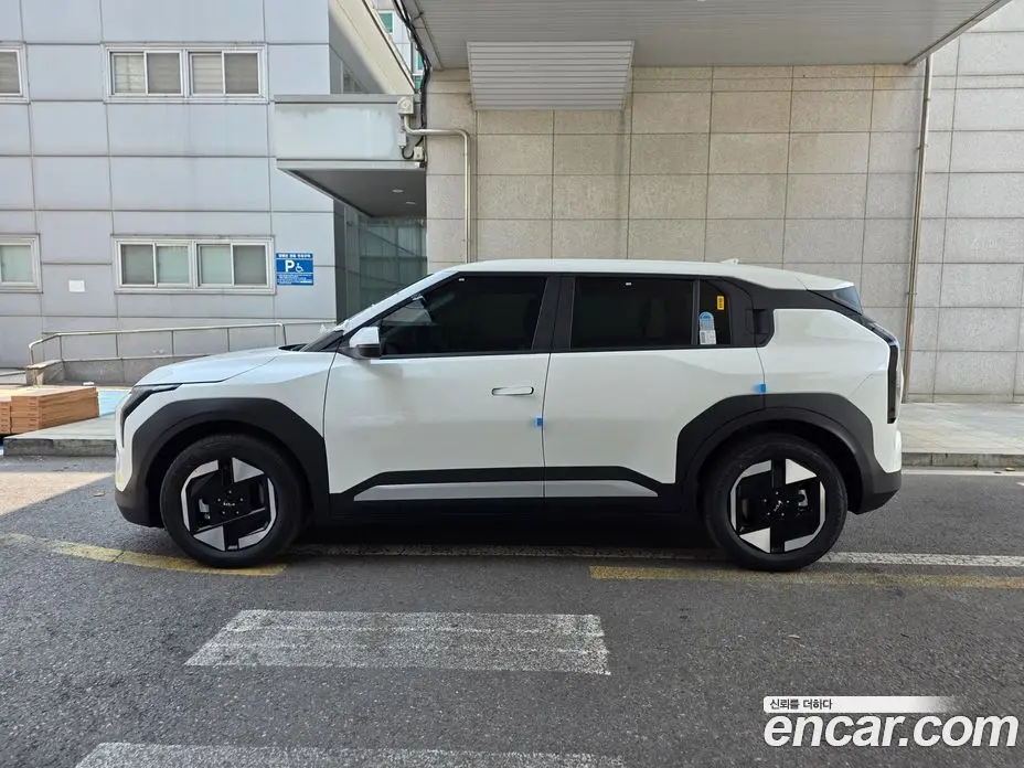 Kia EV3 2026 автомат (гидро), фото 3 Kia EV3 2026 автомат (гидро), фото 3