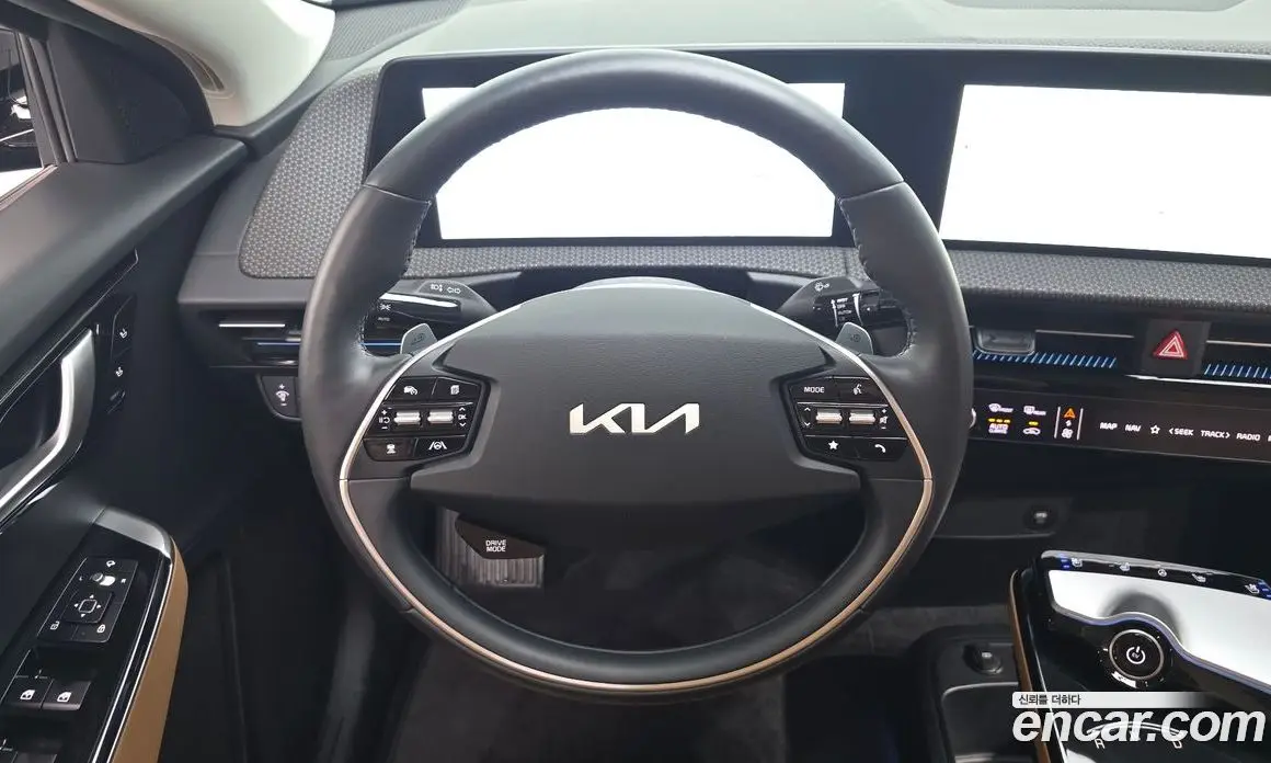 Kia EV6 2022 0.1 автомат (гидро), фото 20 Kia EV6 2022 0.1 автомат (гидро), фото 20