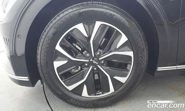 Kia EV6 2022 0.1 автомат (гидро), миниатюра 5 Kia EV6 2022 0.1 автомат (гидро), миниатюра 5