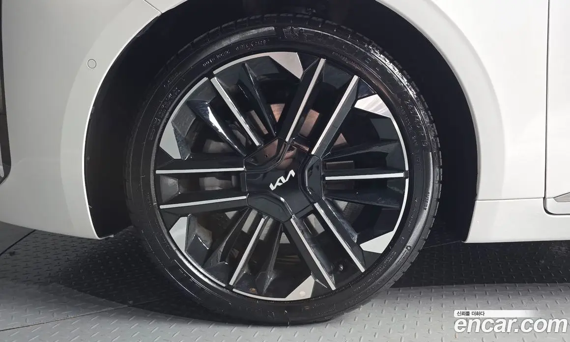 Kia K8 2024 2.5 автомат (гидро), фото 5 Kia K8 2024 2.5 автомат (гидро), фото 5