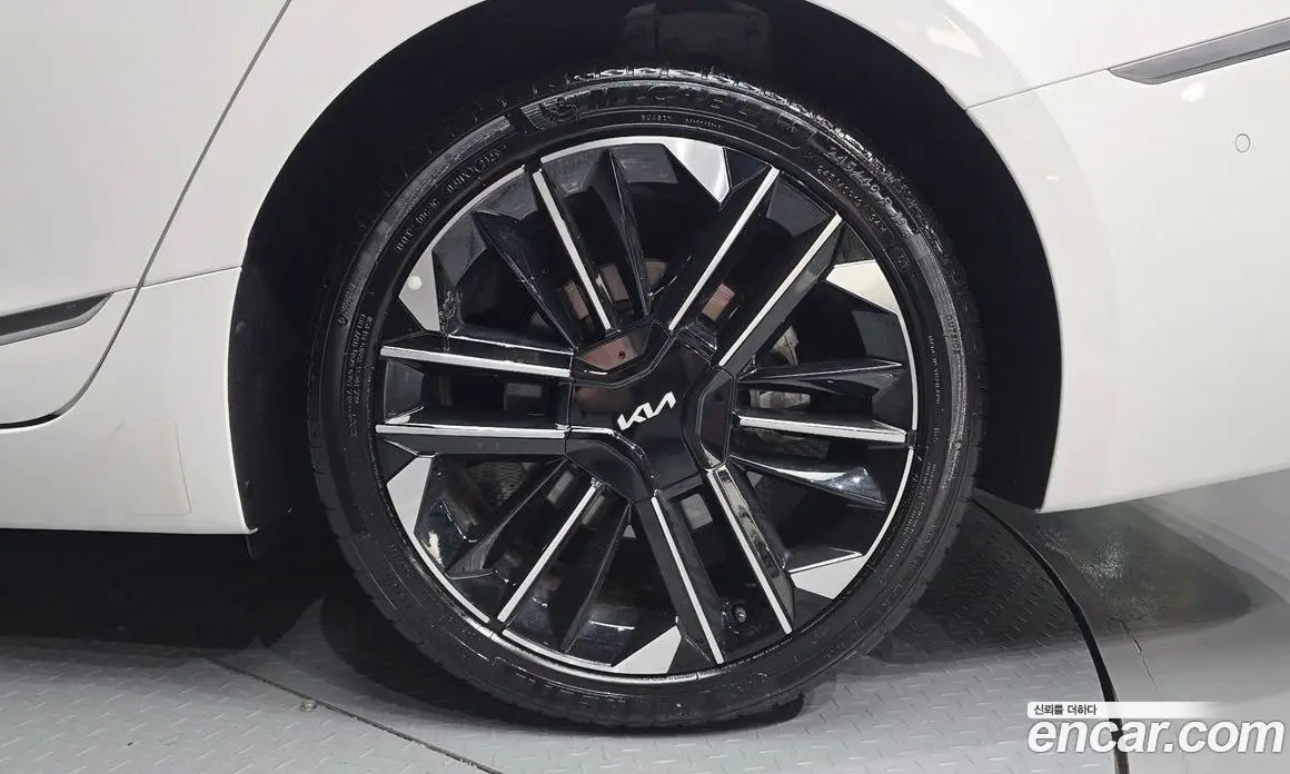Kia K8 2024 2.5 автомат (гидро), фото 7 Kia K8 2024 2.5 автомат (гидро), фото 7