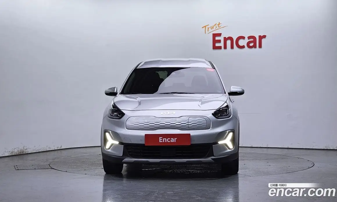 Kia Niro 2022 0.2 автомат (гидро), фото 3