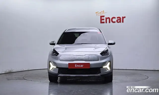 Kia Niro 2022 0.2 автомат (гидро), миниатюра 3