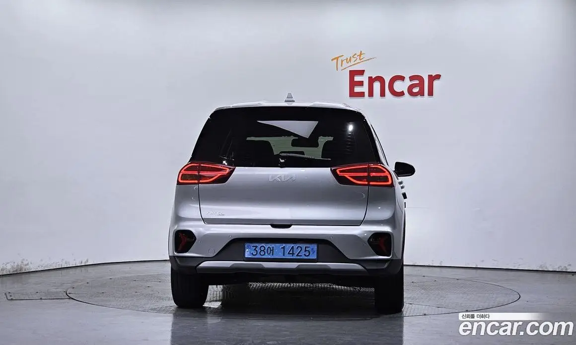 Kia Niro 2022 0.2 автомат (гидро), фото 4
