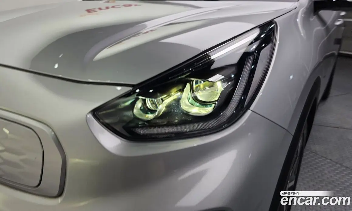 Kia Niro 2022 0.2 автомат (гидро), фото 8