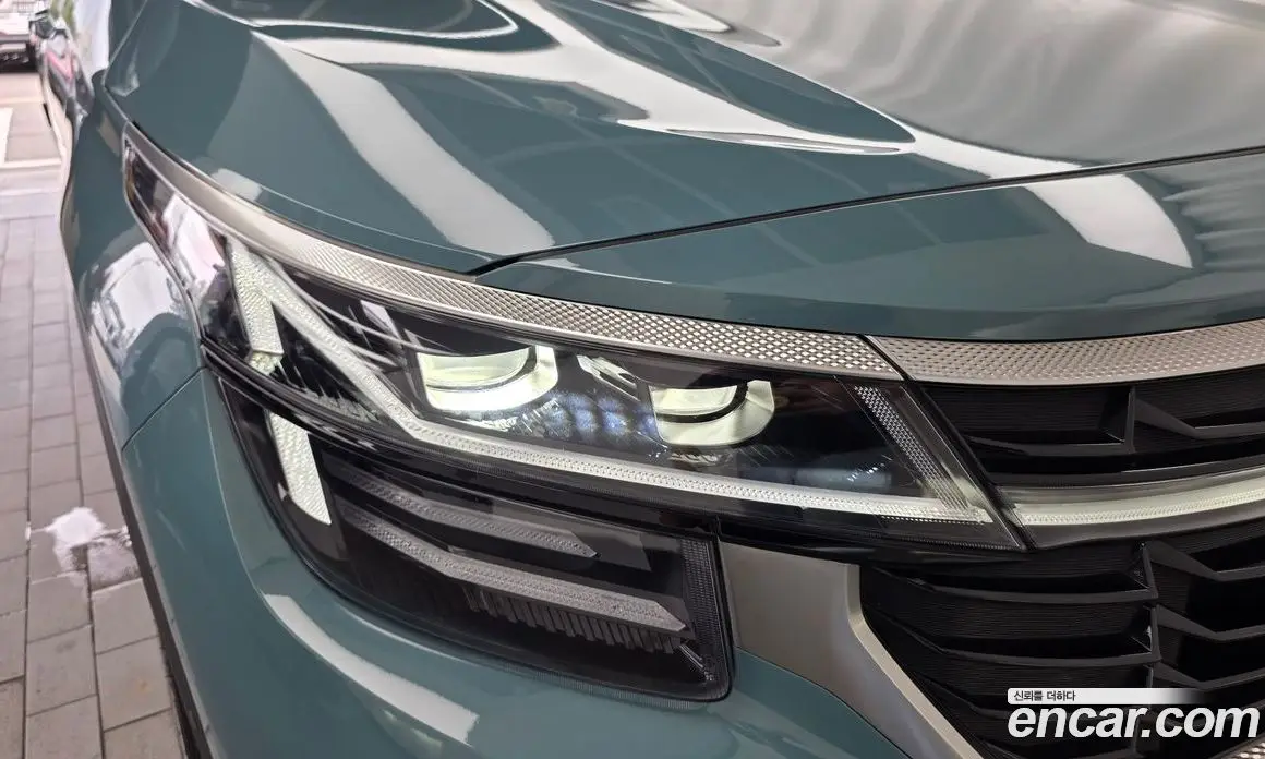 Kia Seltos 2023 1.6 автомат (гидро), фото 8 Kia Seltos 2023 1.6 автомат (гидро), фото 8