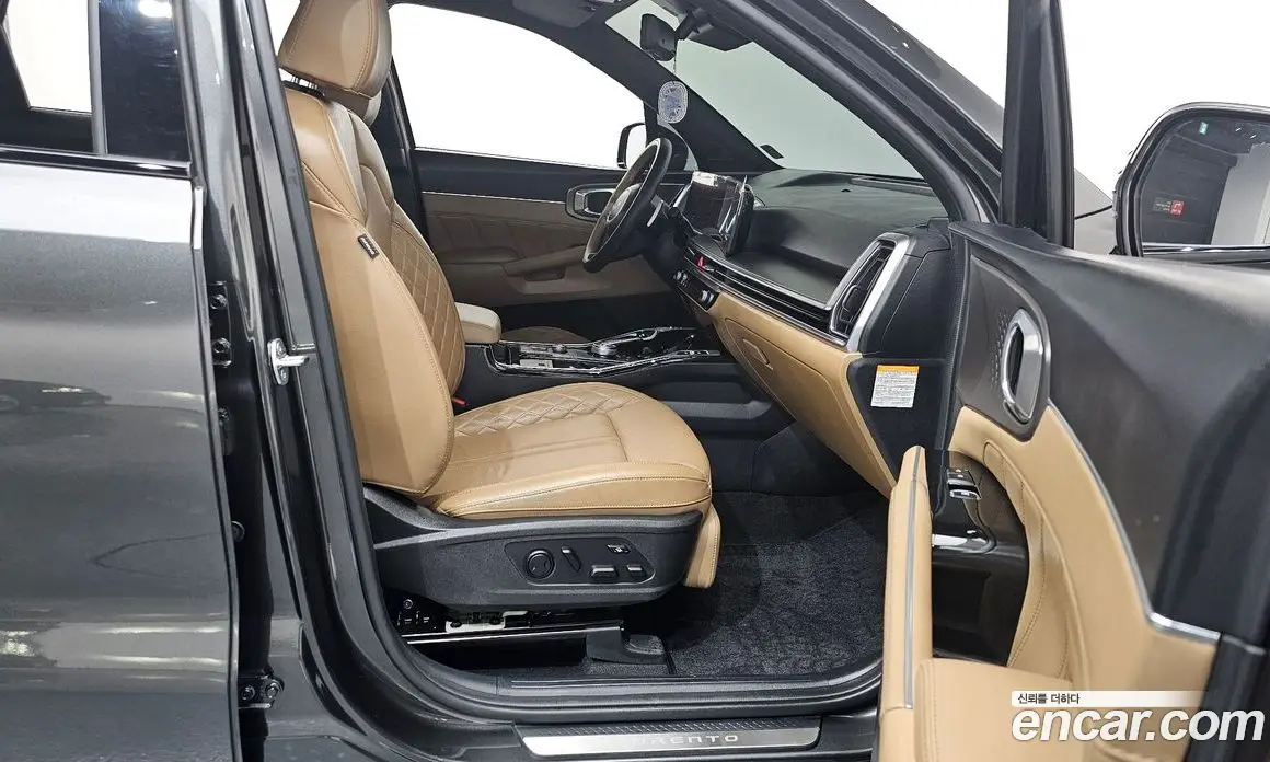 Kia Sorento 2023 1.6 автомат (гидро), фото 11 Kia Sorento 2023 1.6 автомат (гидро), фото 11