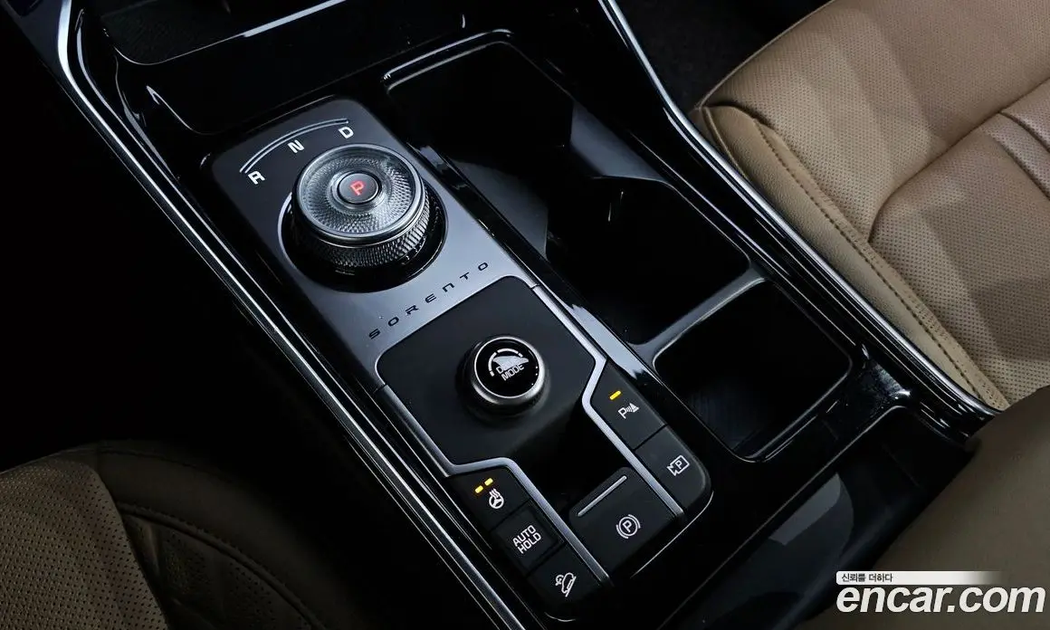 Kia Sorento 2024 1.6 автомат (гидро), фото 12 Kia Sorento 2024 1.6 автомат (гидро), фото 12