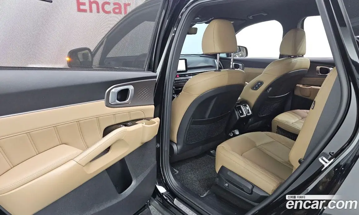 Kia Sorento 2024 1.6 автомат (гидро), фото 16 Kia Sorento 2024 1.6 автомат (гидро), фото 16