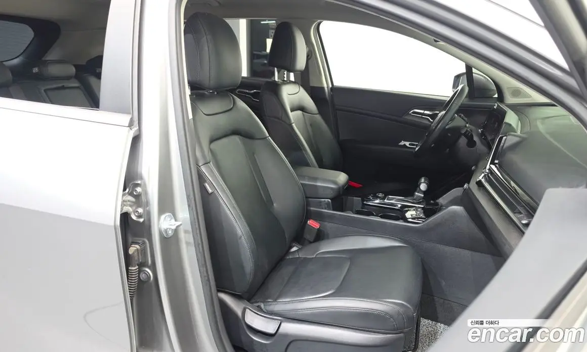 Kia Sportage 2023 2.0 автомат (гидро), фото 16 Kia Sportage 2023 2.0 автомат (гидро), фото 16
