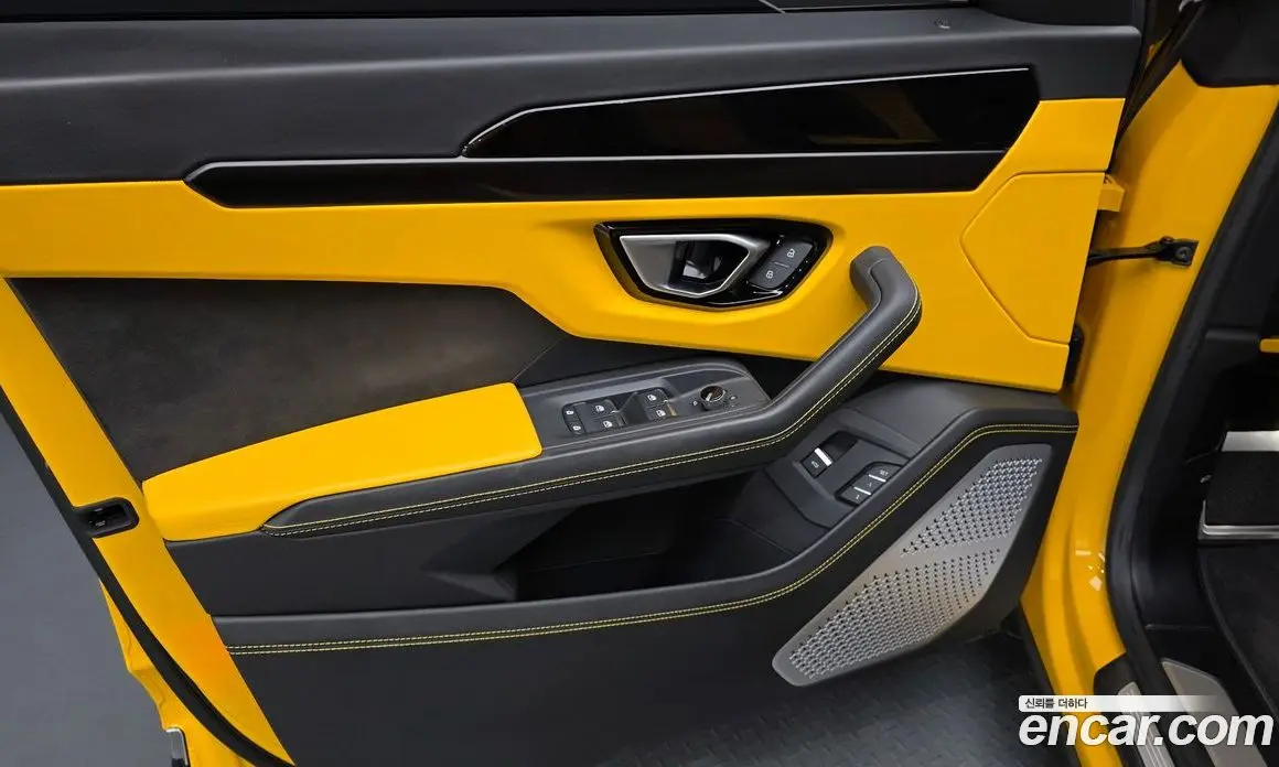 Lamborghini Urus 2021 4.0 автомат (гидро), фото 13 Lamborghini Urus 2021 4.0 автомат (гидро), фото 13