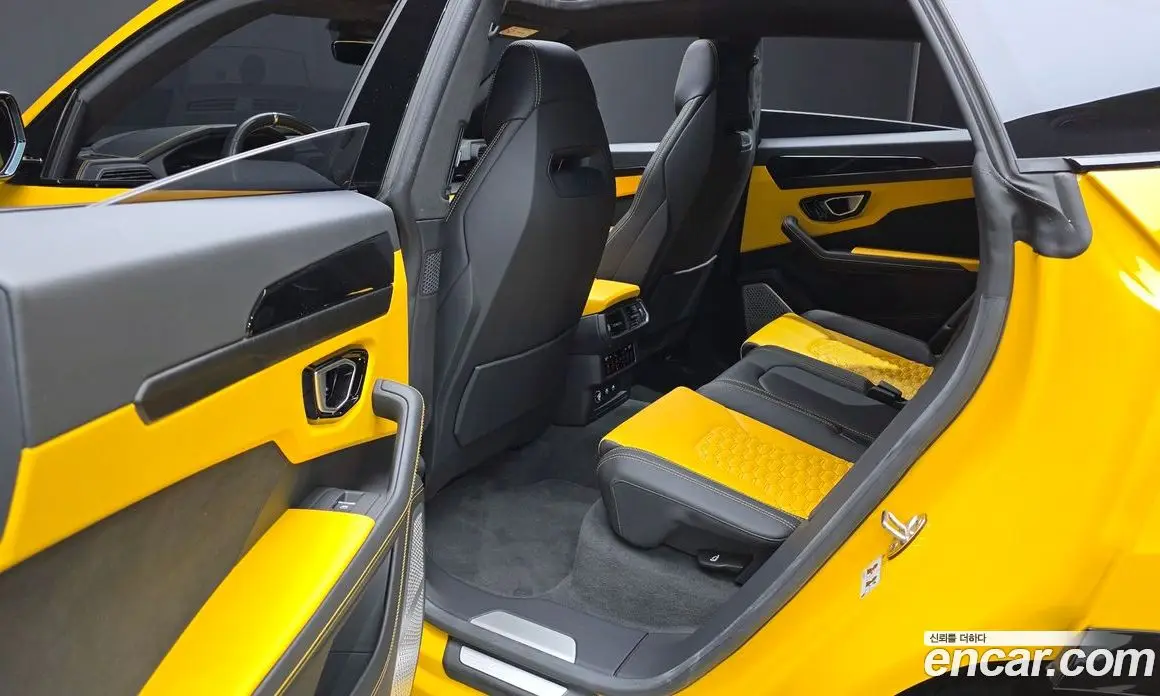 Lamborghini Urus 2021 4.0 автомат (гидро), фото 15 Lamborghini Urus 2021 4.0 автомат (гидро), фото 15