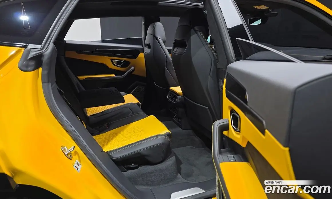 Lamborghini Urus 2021 4.0 автомат (гидро), фото 17 Lamborghini Urus 2021 4.0 автомат (гидро), фото 17