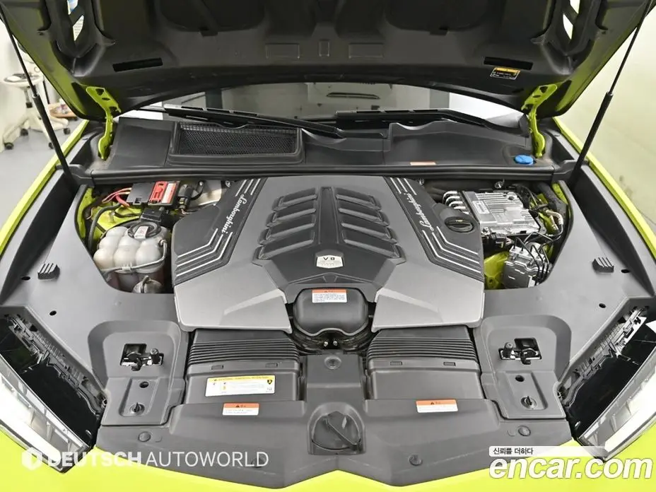 Lamborghini Urus 2024 4.0 автомат (гидро), фото 5 Lamborghini Urus 2024 4.0 автомат (гидро), фото 5