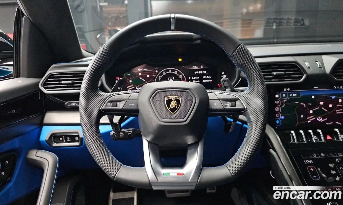 Lamborghini Urus 2024 4.0 автомат (гидро), фото 13 Lamborghini Urus 2024 4.0 автомат (гидро), фото 13