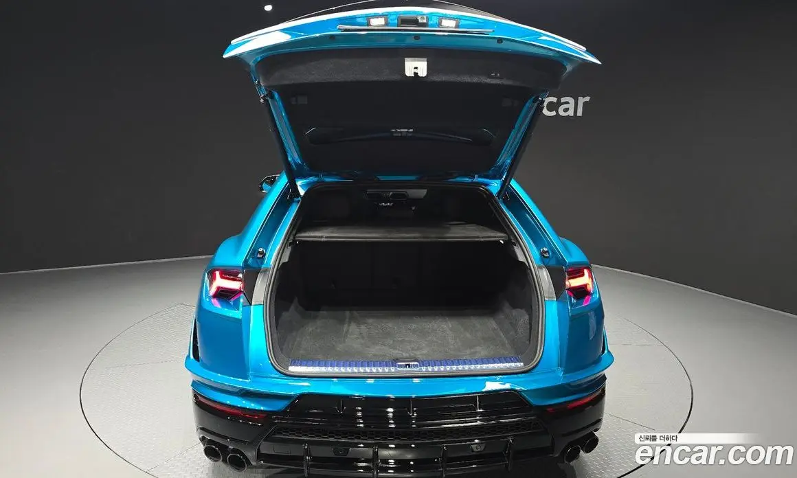 Lamborghini Urus 2024 4.0 автомат (гидро), фото 20 Lamborghini Urus 2024 4.0 автомат (гидро), фото 20