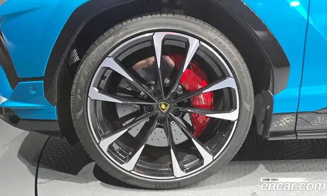 Lamborghini Urus 2024 4.0 автомат (гидро), миниатюра 5 Lamborghini Urus 2024 4.0 автомат (гидро), миниатюра 5