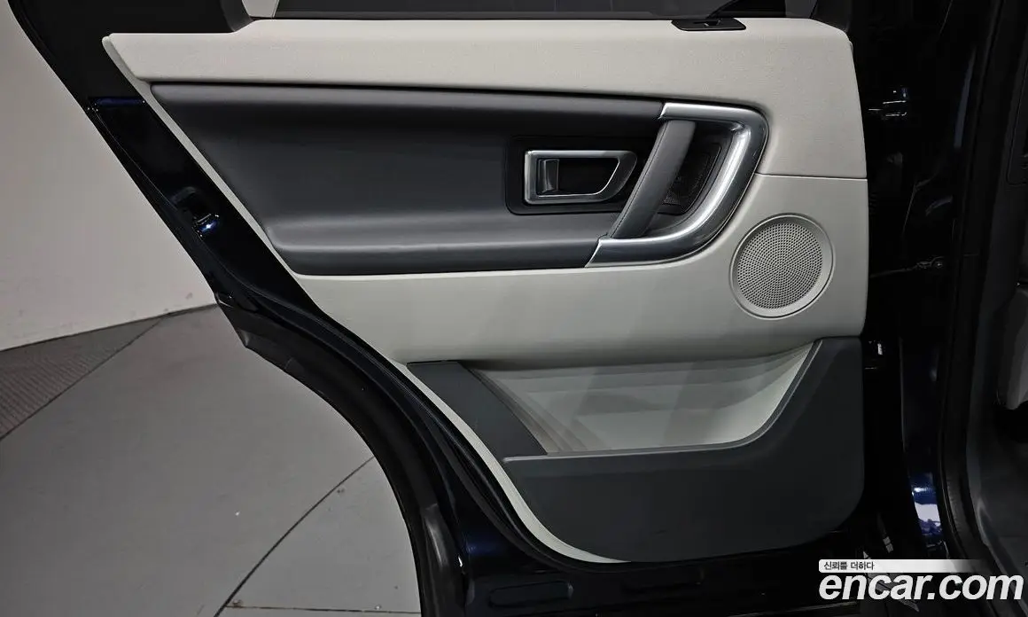Land Rover Discovery Sport 2016 2.0 автомат (гидро), фото 14 Land Rover Discovery Sport 2016 2.0 автомат (гидро), фото 14