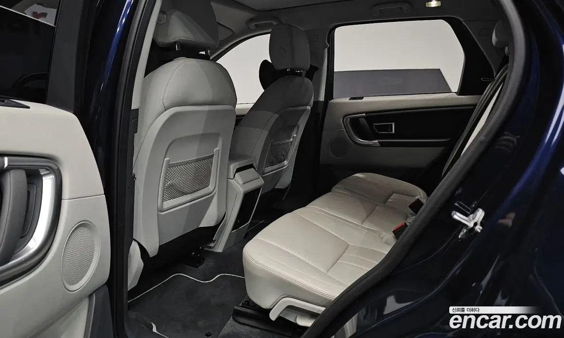 Land Rover Discovery Sport 2016 2.0 автомат (гидро), фото 15 Land Rover Discovery Sport 2016 2.0 автомат (гидро), фото 15