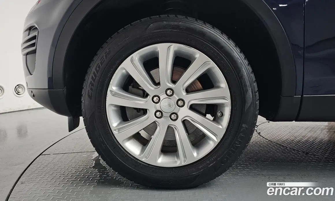 Land Rover Discovery Sport 2016 2.0 автомат (гидро), фото 4 Land Rover Discovery Sport 2016 2.0 автомат (гидро), фото 4