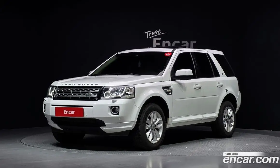 Land Rover Freelander 2013 2.2 автомат (гидро), фото 1 Land Rover Freelander 2013 2.2 автомат (гидро), фото 1