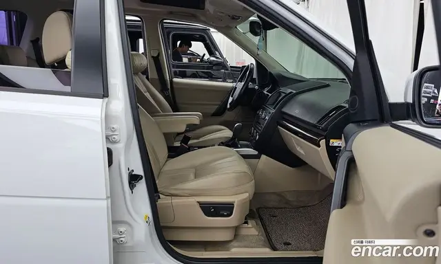 Land Rover Freelander 2013 2.2 автомат (гидро), миниатюра 11 Land Rover Freelander 2013 2.2 автомат (гидро), миниатюра 11