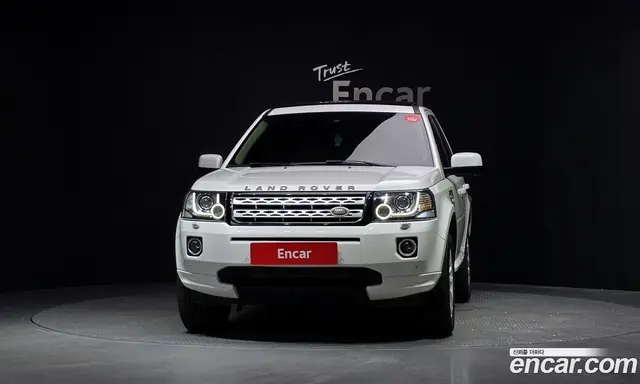 Land Rover Freelander 2013 2.2 автомат (гидро), миниатюра 3 Land Rover Freelander 2013 2.2 автомат (гидро), миниатюра 3