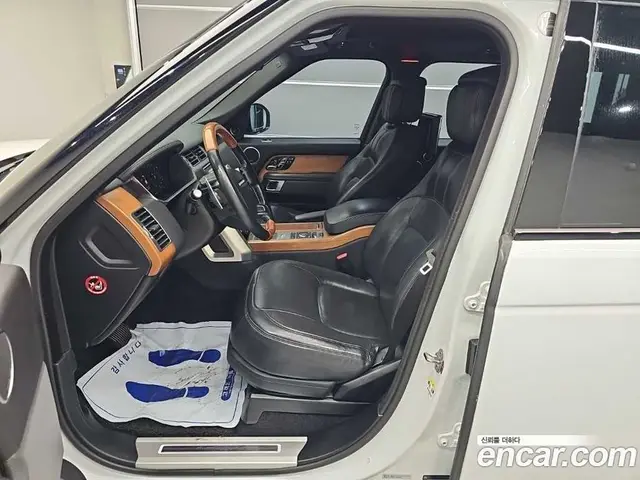 Land Rover Range Rover 2018 4.4 автомат (гидро), миниатюра 11 Land Rover Range Rover 2018 4.4 автомат (гидро), миниатюра 11