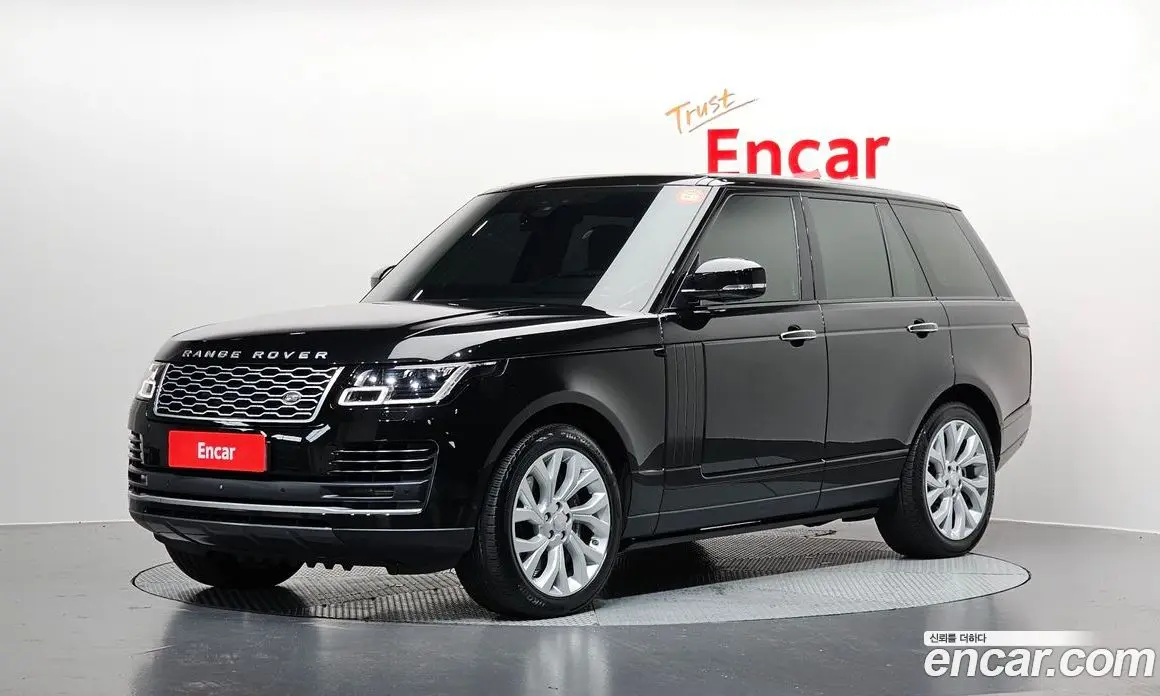 Land Rover Range Rover 2018 4.4 автомат (гидро), фото 1 Land Rover Range Rover 2018 4.4 автомат (гидро), фото 1
